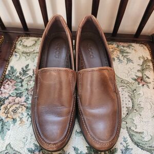Ecco Men's Tan Leather Slip-On Loafers